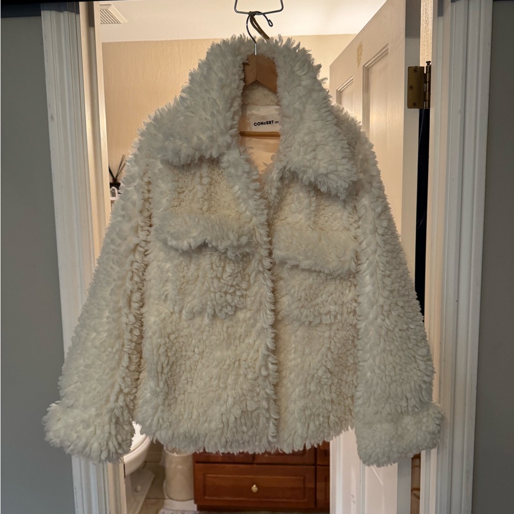 CONcERT 101 faux fur jacket